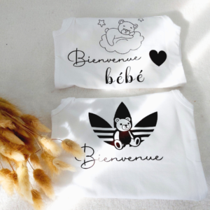 Body bébé blanc personnalisé avec ourson et message "Bienvenue bébé", cadeau naissance unique.dans le val d'oise (95), Persan (95), l'Oise (60)